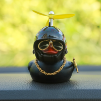 Cool Duck Черный утенок в шлеме "Акула"