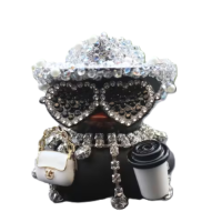 Cool Duck Чорне каченя в капелюсі з стразами 