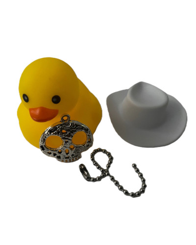 Cool Duck Жовте каченя з черепом та намистом